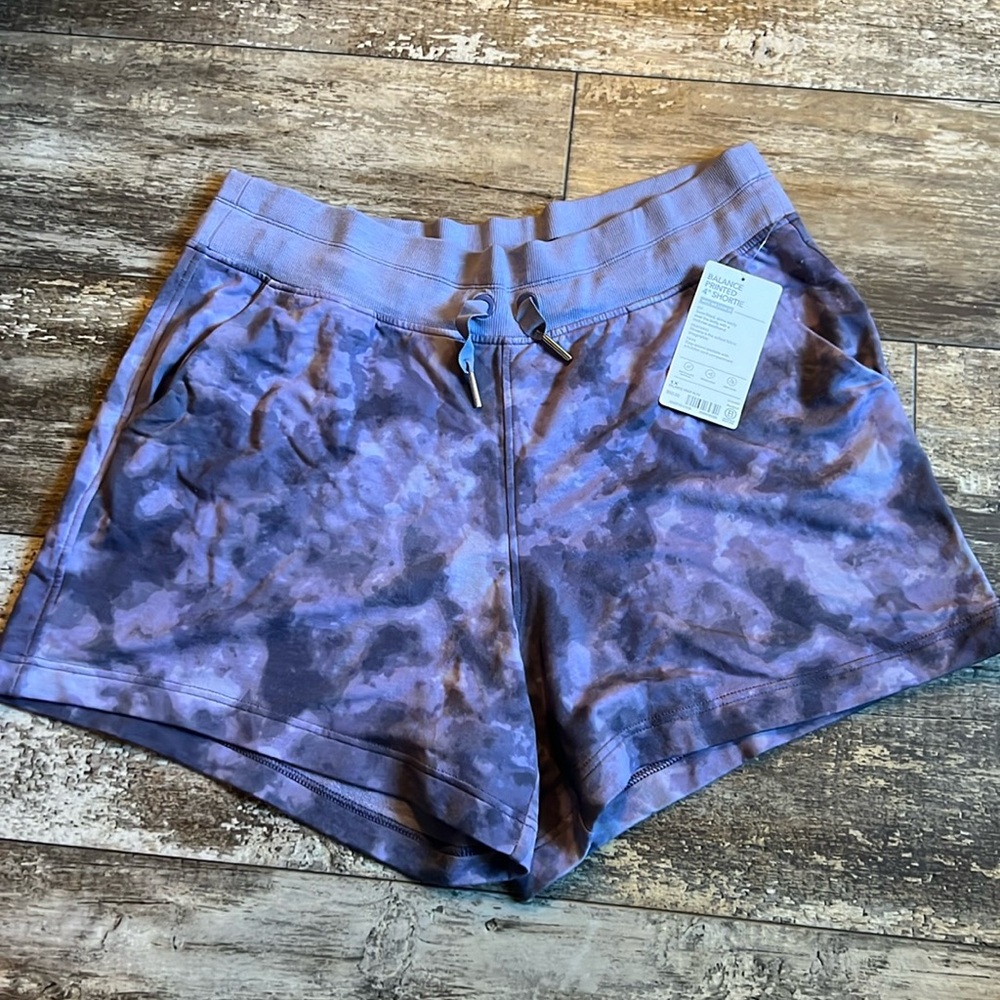 Athleta Balance Shortie